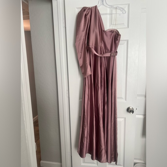 Elegant dress for special occasion! - Picture 3 of 3